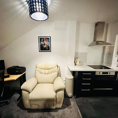 1 Luxe Exec Bedroom Apt Derby Eksteriør billede